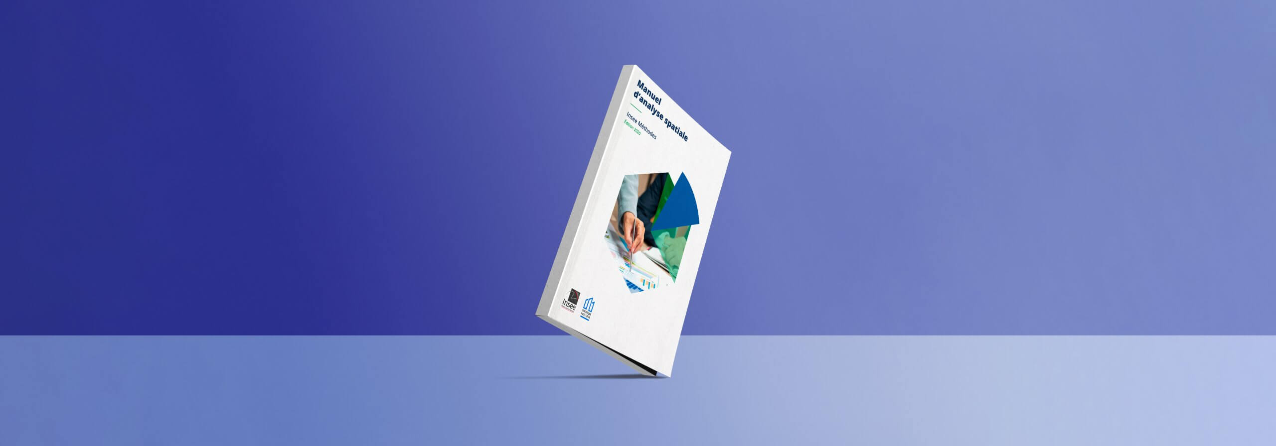 Standing-Book-Mockup-long
